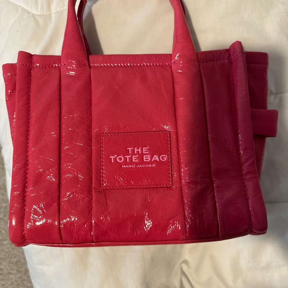 NEW Marc Jacobs The Shiny Crinkle Mini Tote Bag - Picture 4 of 10